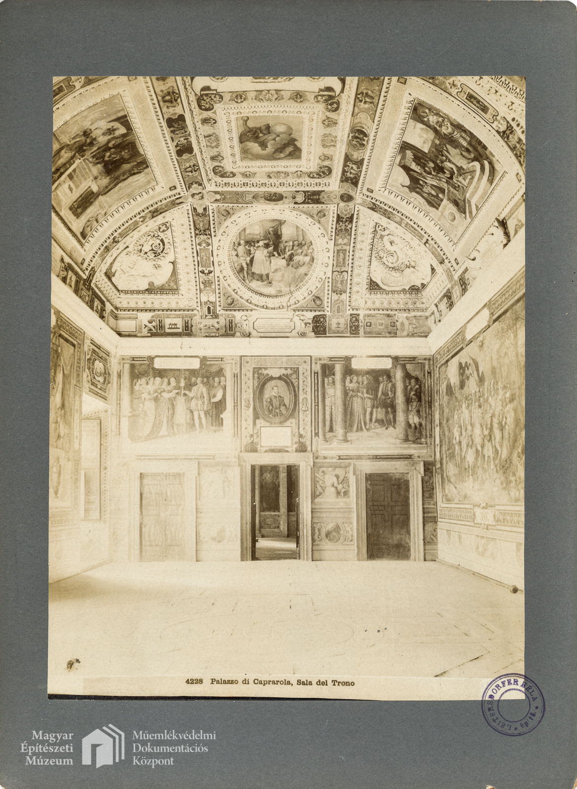 Palazzo Farnese	Sala del Trono	Zuccari