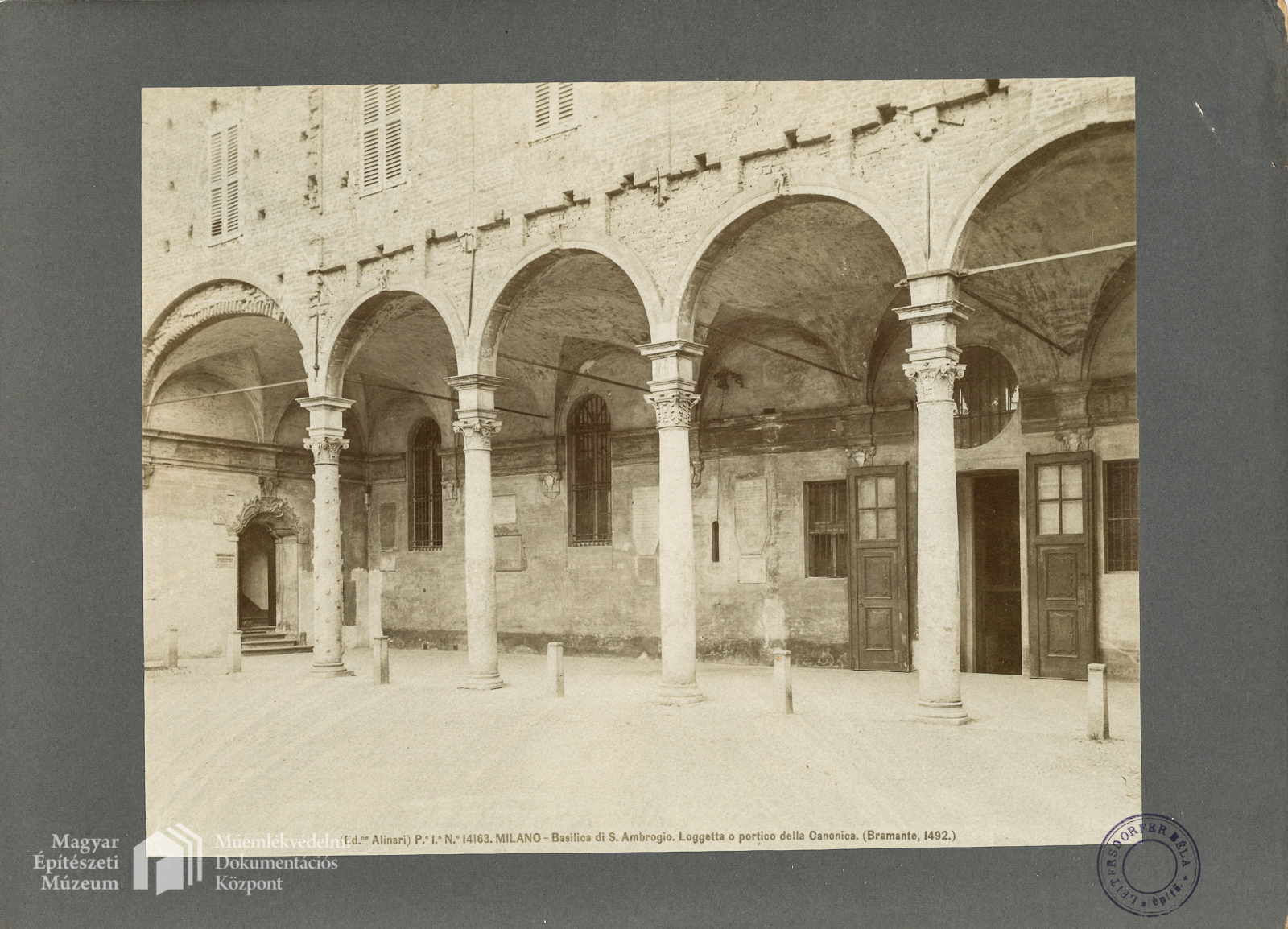 Portico della Canonica árkádsora